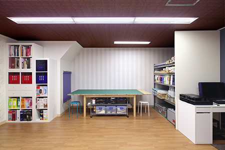 新成堂オフィス作業場